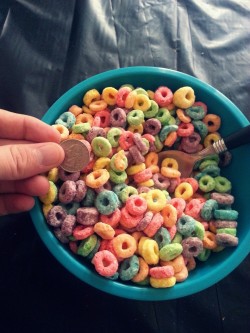 soulgeeker:   Giant bowl of fruitloops for breakfast on my day
