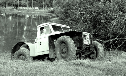 carsthatnevermadeit:  Land RoverÂ Series II Forest Conversion, 1964. A cross between a Land Rover and a tractor because everybody loves BIG wheels