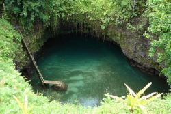 dreamsyoudliketoshare:  Secret pool in Lotofaga  