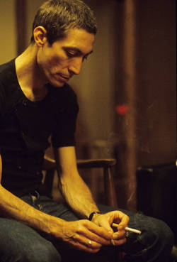 thisaintnomuddclub:  Charlie Watts backstage in 1975. Photo by