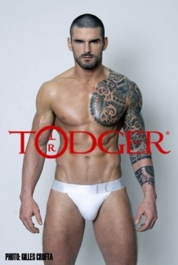 Stuart Reardon by Gilles Crofta