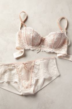 w-hitefawn:  Elle Macpherson Intimates @ Anthropologie 