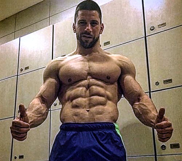 bialphamalemotivation:Follow me on Twitter to see the uncensored