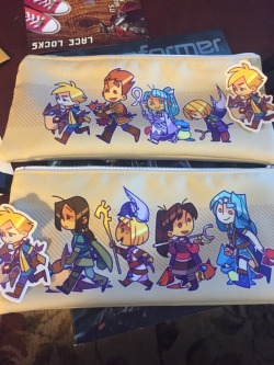 trollingbatterwitch:  The Golden Sun bags I ordered from @wasongo