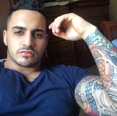 imrockhard4u:  Dominican papi. ðŸ˜http://imrockhard4u.tumblr.com