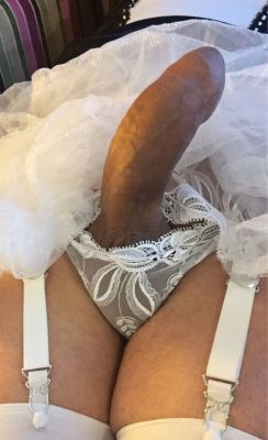 chrissylovesnylons:  Emerging from my white lace panties  (via