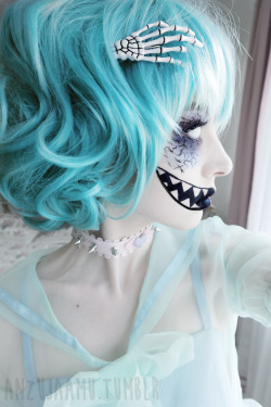 anzujaamu:  More creepy stuff.Watch my makeup tutorial here!