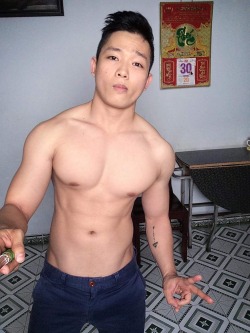 saigonboys:  Lương Tấn Phong - em bot gym mông 95cm body