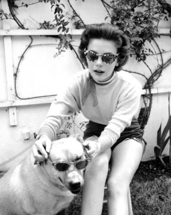 retrogasm:  Natalie Wood and her cool dog…