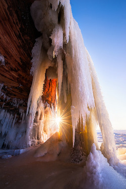 Eye of polar vortex by adonyvan on Flickr.