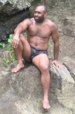 Follow my two hairy men blogs: http://sambrcln.tumblr.com http://hairysex.tumblr.com
