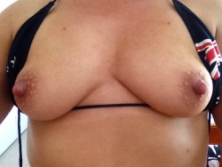 twoshyxxx:  Love these nipples. Mmmmmm Twoshyxxx
