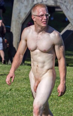 gaynudistcocks:  Be proud of your cock and show it in public: