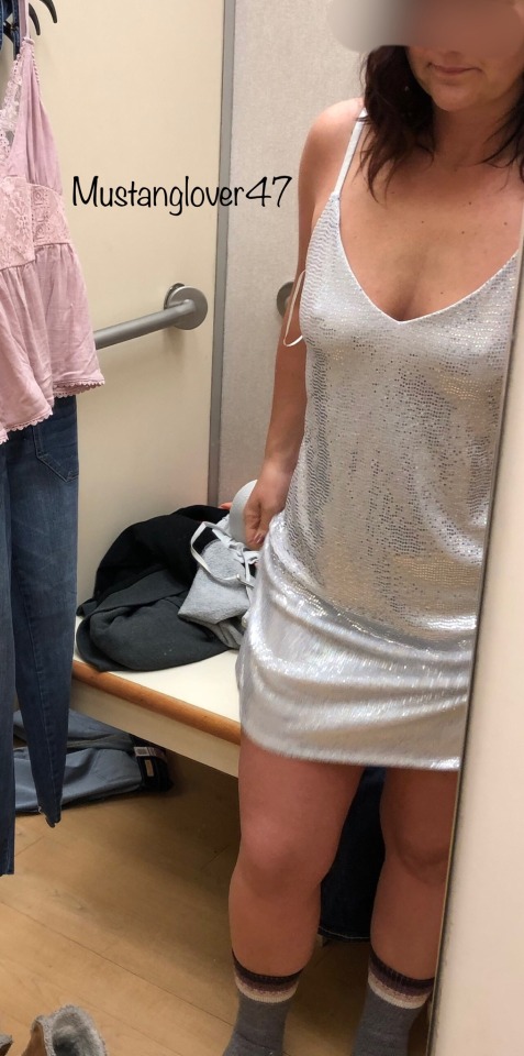 kingjener:The wife is looking for some things to wear on vacation.