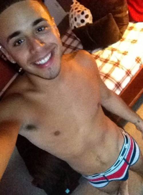 kcalron:  cupidon69:  brosgivemeboners: 