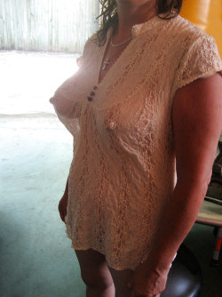 Very erect nipples and a flimsy blouse?  I love to walk back