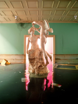    David LaChapelle - After the Deluge: Statue (2007) 