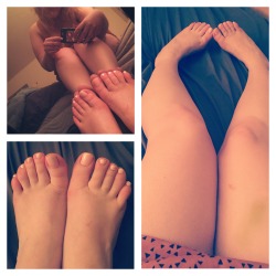 curvyandsweet:  Some sweet anon asked for a pic of my feet, so
