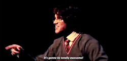 sarcasm-and-references: stevenrogered: Darren Criss in a Very