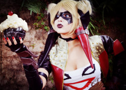 hotcosplaychicks:  Harley! by Shermie-Cosplay  Check out http://hotcosplaychicks.tumblr.com
