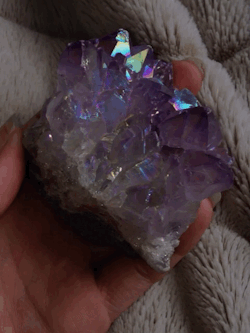 crystallauraa:  Opal Aura Amethyst ☪ ♡please don’t remove