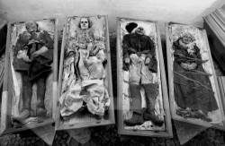 mrsqueenundead:  Mummies in Germany.More than 1000 mummies are