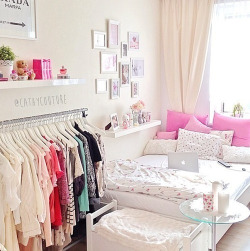 room on We Heart It. http://weheartit.com/entry/84198896/via/glowinginthedarkness