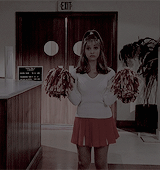 phoebehaliwells:  Buffy’s best looks™      season 1 