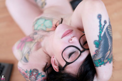 sglovexxx:  Pilot Suicide