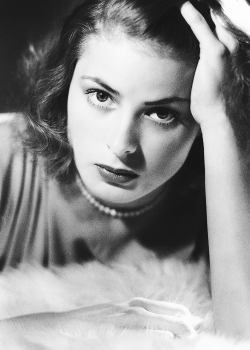 normajeanebaker: Ingrid Bergman photographed by John Engstead,