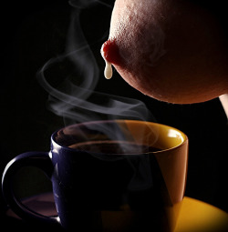 bbw-club:  joejuggs:  joejuggs:  Morning coffee and cream.  Mmmmmm
