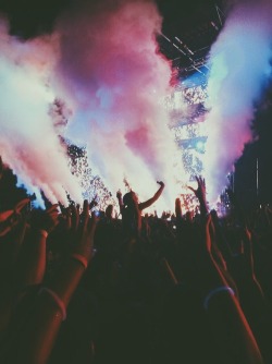 thelittlemonsterus:  Festivals ♥ | via Tumblr sur We Heart