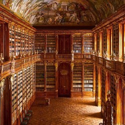 pinkwinged:Rich Pellegrino Strahov library