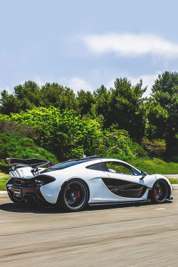 wearevanity:  White P1 © 