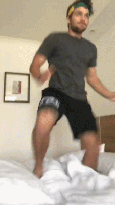 musicaddictand: I gif-ed this because I thought it was cute and