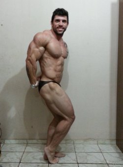 drwannabe:  Lucas Martins