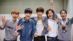 fyb1a4:  @b1a4_BANAJP: 東京、名古屋、福岡、大阪、すべてのサイン会＆ハイタッチ会が終了しました！皆さん、ありがとうございました！！