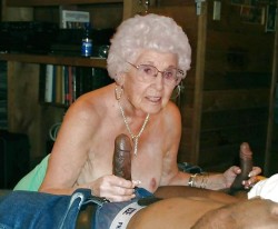 Grannies with spread vaginas