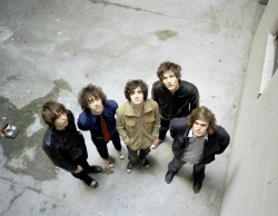 colinlanephotography:this is another early Strokes photo from
