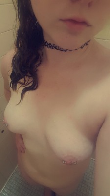 littlevixen98:  Here’s a lil fix for all you horny people.