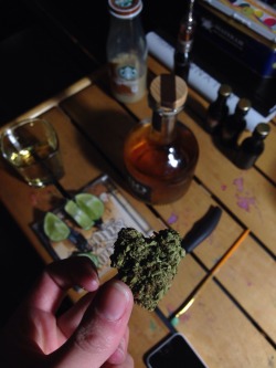 naaature-high:  Heart shaped nugs and Cabo wabo 🔥