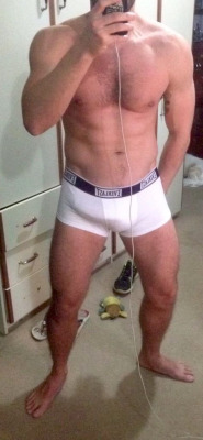 divulgaboys:  @nicelatindick follow him! You can watch him on:http://cameraprive.com/br/latin-bra