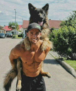 muscle-men-pretty-boys: dat smile 