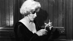 ourmarilynmonroe:  Some LIke It Hot, 1959. 