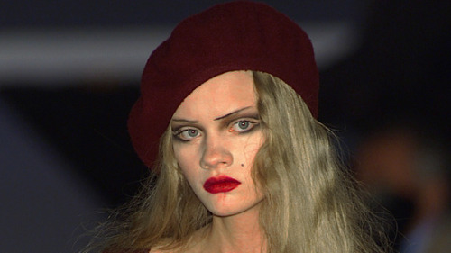 driflloon:beauty @ mariella burani   fw01   