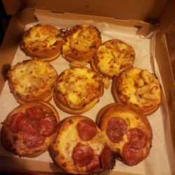 Dinner #pizzahut