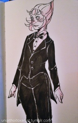 unorthodoxartist:  PEARL’S IN A TUX PEARL’S IN A TUX PEARL’S