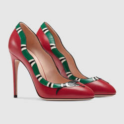 yslgirl:  Gucci leather snake pumps 迲  
