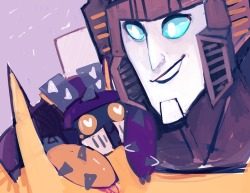 fiveboos:  A sunstreaker from the stream with a SMOL BOB!!!!!!
