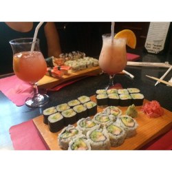 Sushi with @wall_flower04